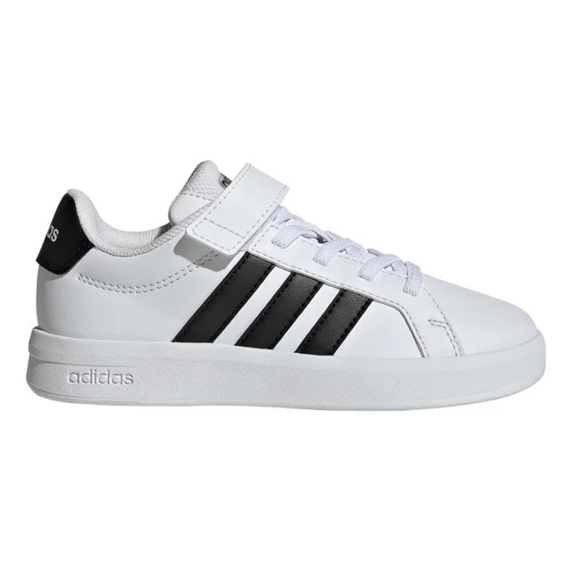 Tênis infantil adidas Grand Court 3.0 na cor branca com listras laterais pretas e fechamento em velcro