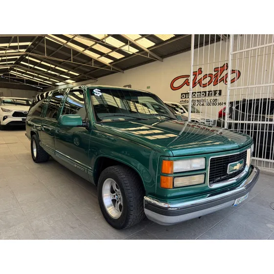 Chevrolet Suburban At
