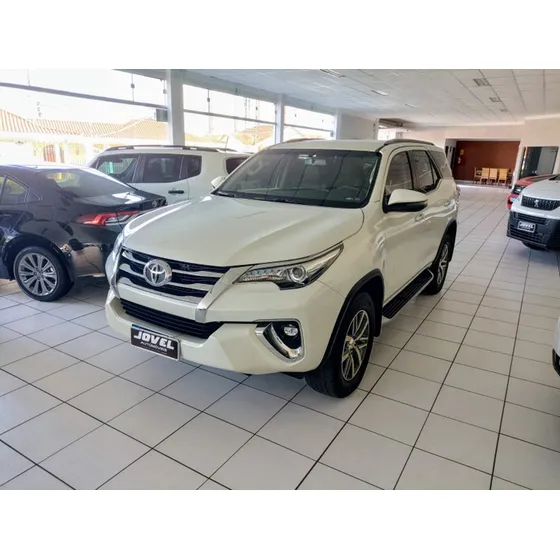Toyota Hilux Sw4 2.8 Srx 4x4 7 Lugares 16v Turbo Intercooler Diesel 4p Automático