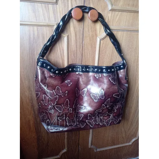 Cartera Mario Hernández Original En Piel  Implecable
