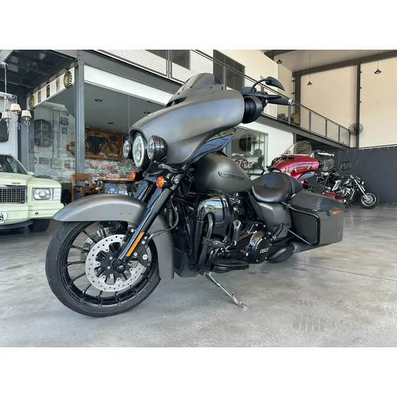 Harley Davidson Street Glide Special 114