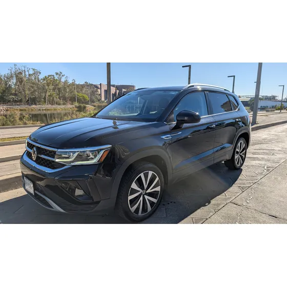 Volkswagen Taos 1.4 Tsi Highline At