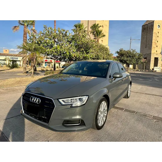 Audi A3 2.0 Sedán L Select At Dsg