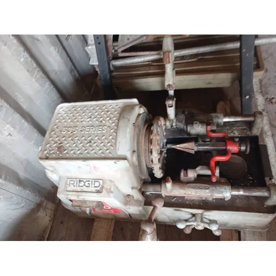 Máquina Roscadora Marca Ridgid Usada