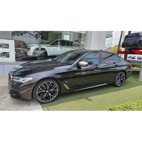 Bmw Serie 5 M550 2021