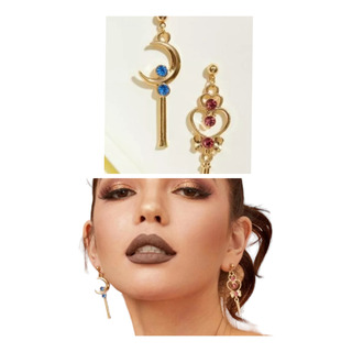Aretes Largos Con Llave Con Diseño De Luna Y Corazón Aretes Largos Con Llave Con Diseño De Luna Y Corazón