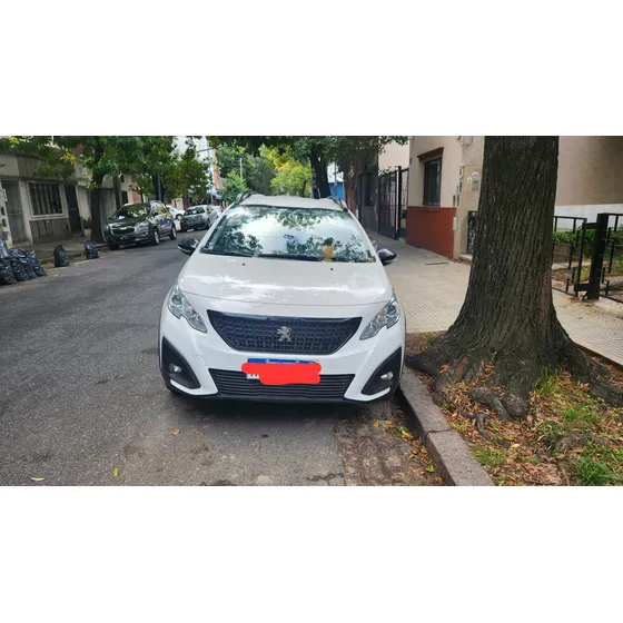 Peugeot 2008 1.6 Allure Am20