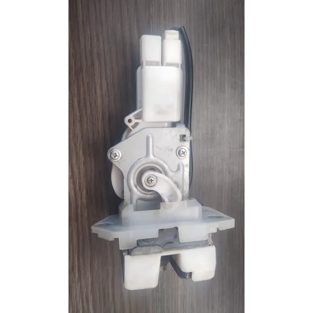 Chapa De Maletero Suzuki Swift Año 2011/2017