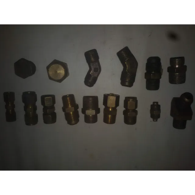 Conexiones De Bronce Para Chutos Mack R600