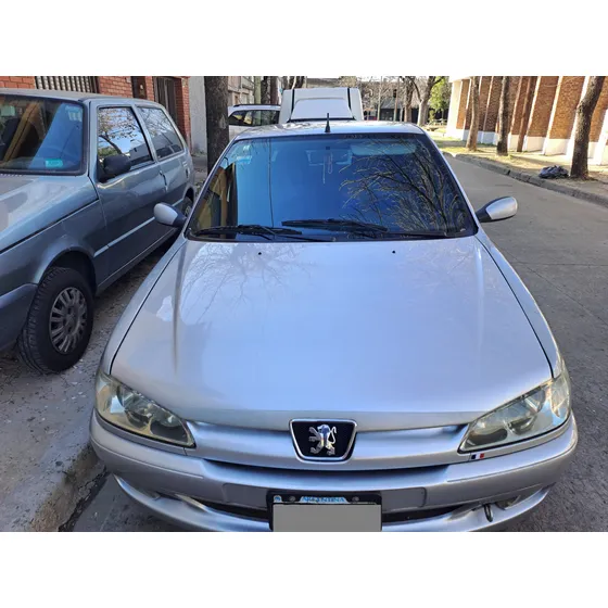 Peugeot 306 1.9 Boreal D Aa