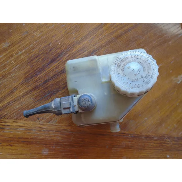Vendo Tanque De Fluido De Freno De Peugeot 405, Año 1993