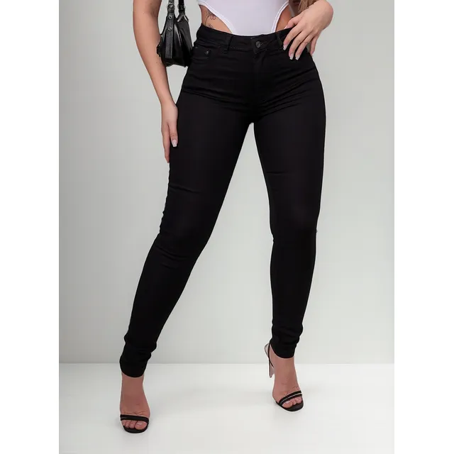 Calça Feminina Em Sarja Com Elastano Power Lycra Hot Pants