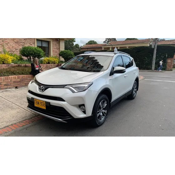 Toyota Rav4 2.0 Street