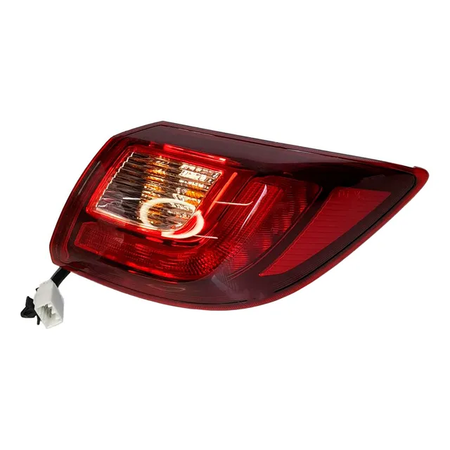 Foco Trasero Derecho Exterior Para Dfm Ax4 1600 Cc
