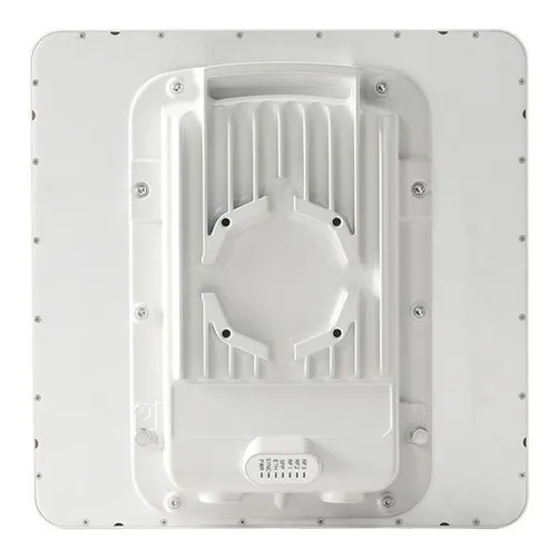 Radio Backhaul Con Antena Integrada Ptp Hasta 1.36 Gbps