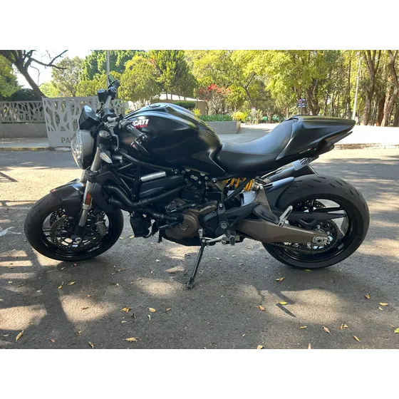 Ducati Monster 821