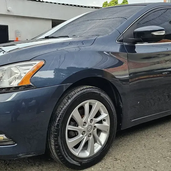 Nissan Sentra 2014 1.8 B17 Advance