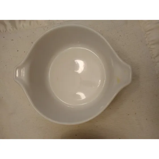 Pyrex Pequeño Redondo Con Tapa Blanco - Usado
