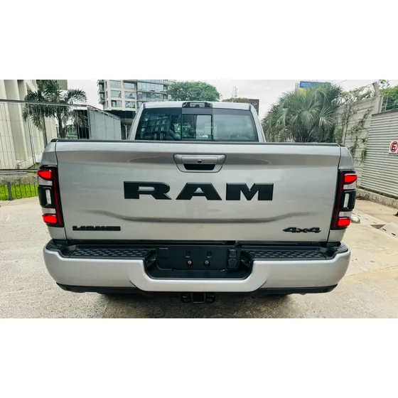 Ram 2500 6.7 Laramie Night Edition At6 350cv 4x4