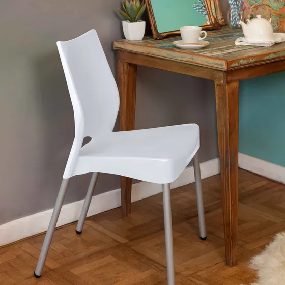Silla Malba Apilable Plastica Hogar Comedor Interior Exterior Jardin Quincho Salon Club Resto Color Blanco