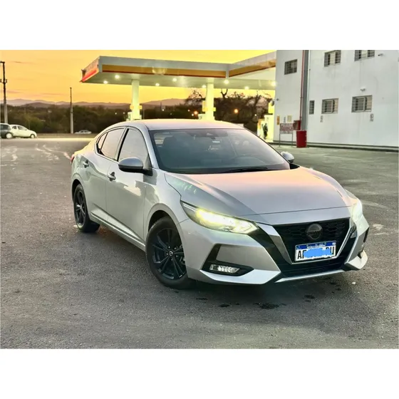Nissan Sentra 2.0 Advance Cvt
