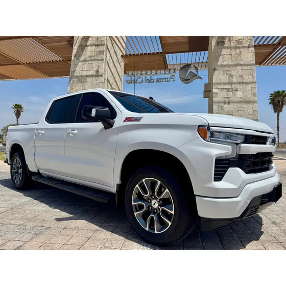 Chevrolet Cheyenne 5.3 Doble Cab Rst 4x4 At