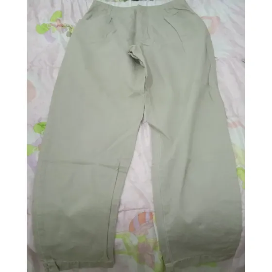 Pantalón Beige, Talla 12, Marca Eddie Bauer, 