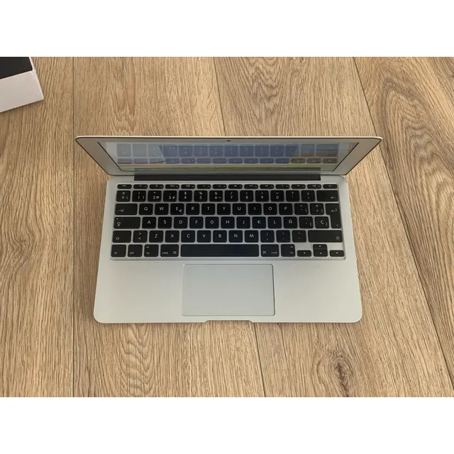 Macbook Air A1370 , Pantalla 11 Pulgadas Excelente Estado 