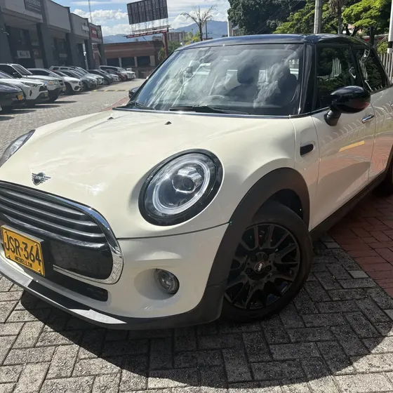 Mini Cooper 2021 1.5 Salt Automatico 5 Puertas