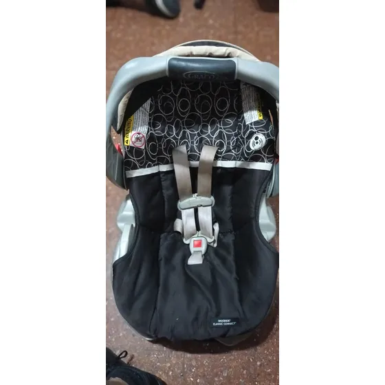 Huevito Para Bebe Con Base Desmontable Para Auto.  Graco 