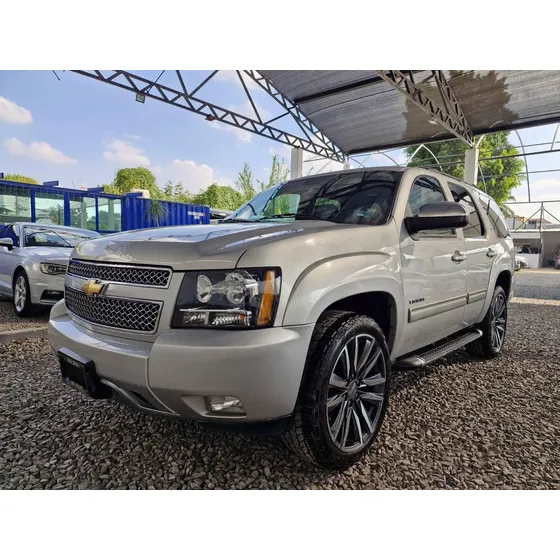 Chevrolet Tahoe E Suv Piel Cd 2a Fila Asientos 4x4 At