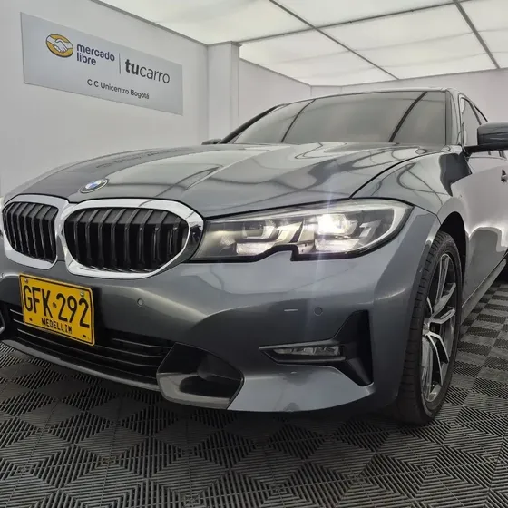 BMW Serie 3 2020 330i G20 Sportline At 2.0