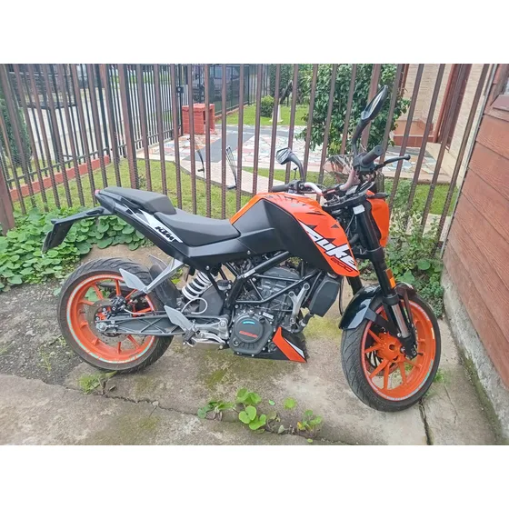 Impecable, Casi Nueva. Casco Ls2 + Guantes Ktm De Regalo 