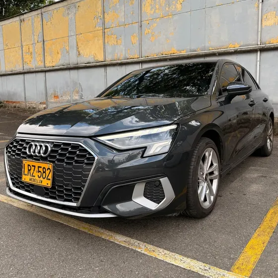 Audi A3 1.4 35 Tfsi Advanced usado en Medellín