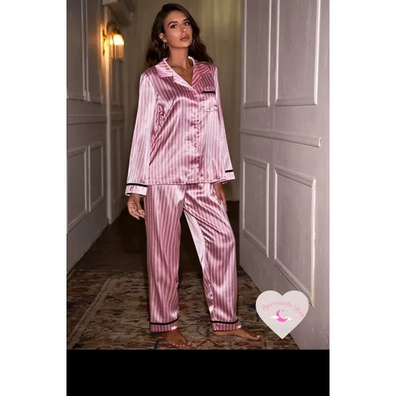 Pijama De Seda Modelo Vs