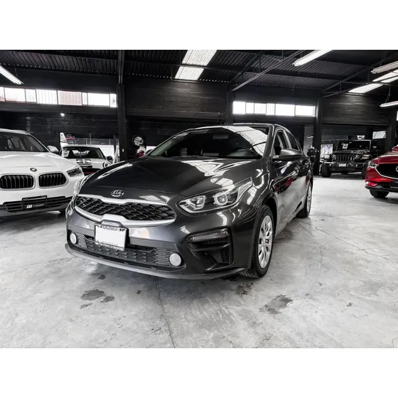 Kia Forte 2.0 L Mt