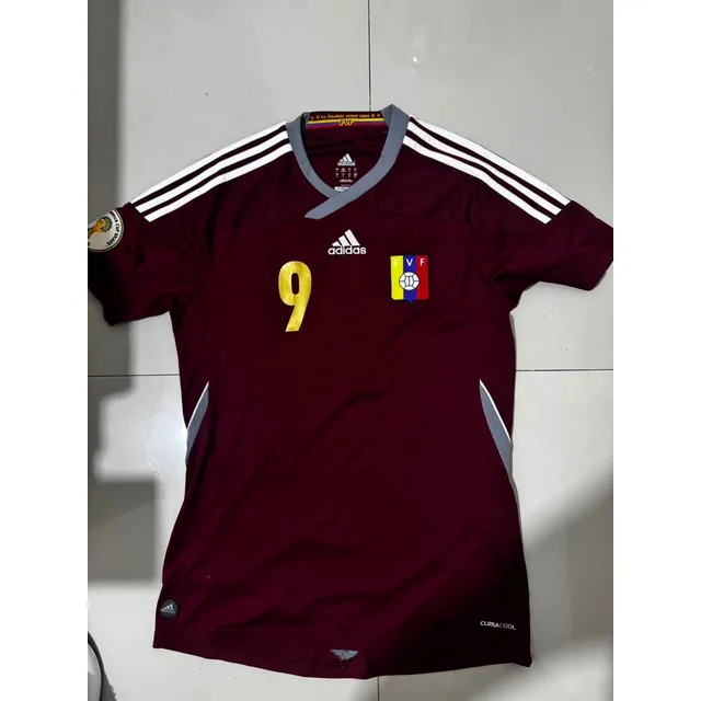 La Vinotinto Dorsal #9 Utileria