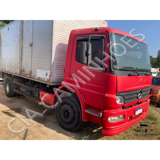 Mb Atego 1418 Ano 2006 Bau 7m