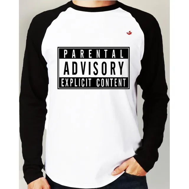 Camiseta Raglan Parental Advisory: Explicit Content Longa
