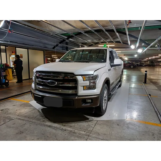 Ford Lobo 3.5 Lobo Lariat Crew Cab 4x2 At