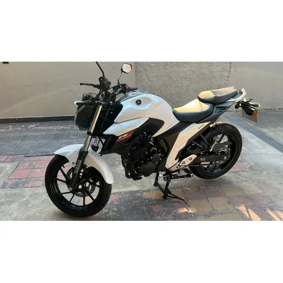 Yamaha  Fz25 
