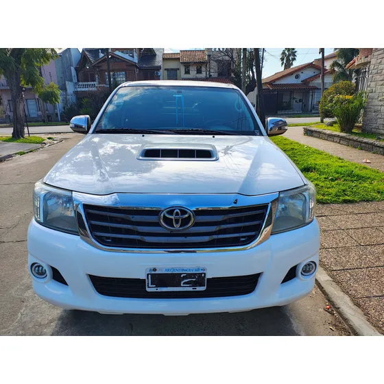 Toyota Hilux 3.0 D/cab 4x4 Srv