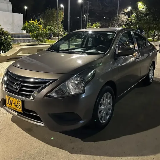 Nissan Versa 2016 1.6 Sense