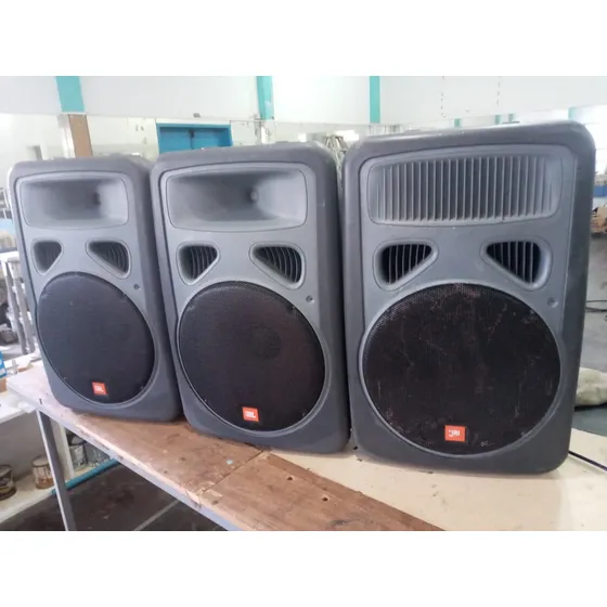Cornetas Jbl Amplificadas 18 Pulgadas Juego De 3