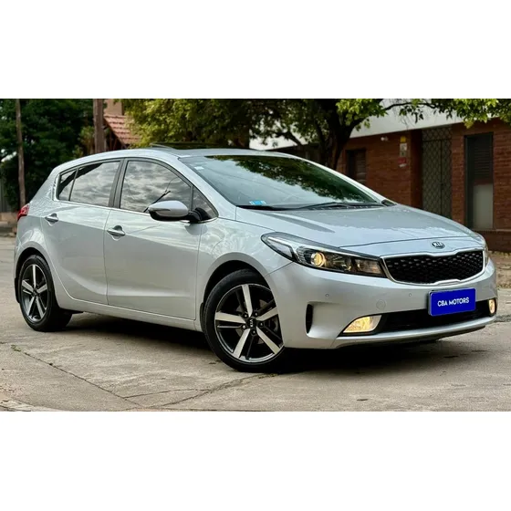 Kia Cerato 2.0 Sx At6 5 P