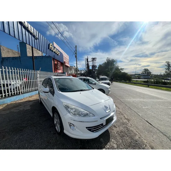 Peugeot 408 2.0 Feline 143cv