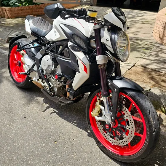 Mv Agusta Brutale 800 Dragster