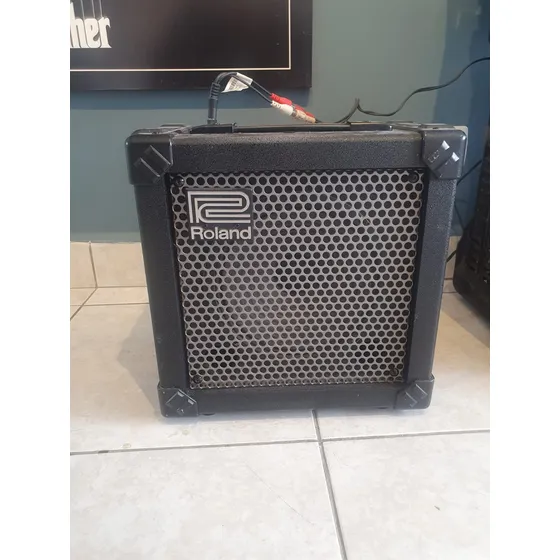 Amplificador P/ Guitarra Roland Cube 20x