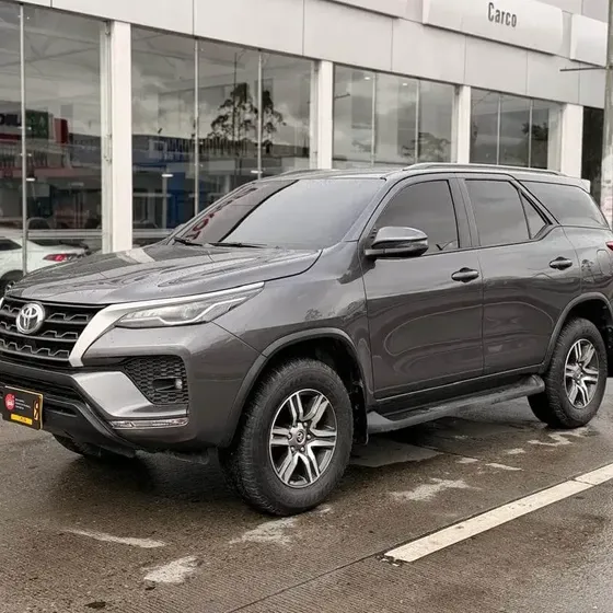 Toyota Fortuner 2024 2.8 Diésel Sr 4x4