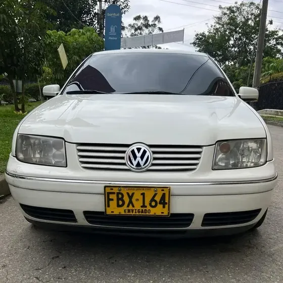 Volkswagen Jetta Iv 2005 2.0
